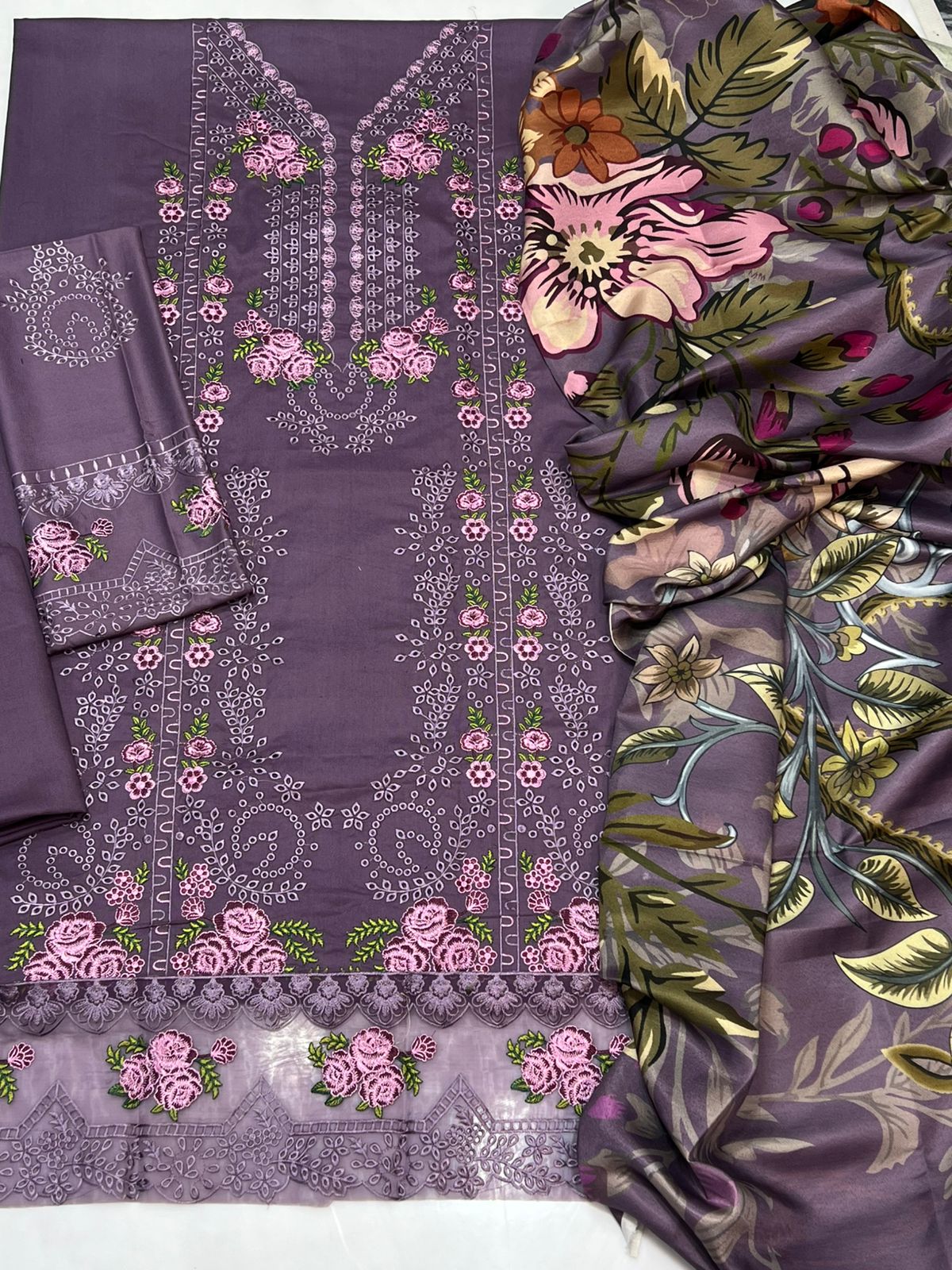 Jade Dhanak Embroidered 3 Piece | JE100 - Trendy Casual Outfits - Laiba Rauf