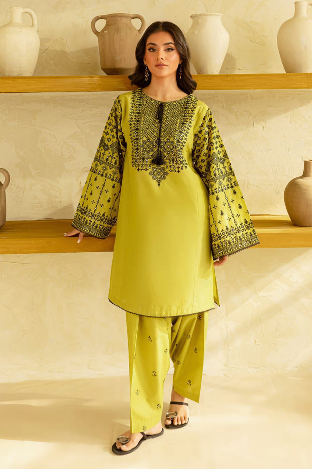 Aisling Dhanak Embroidered 2 Piece | AL112 - Trendy Casual Outfits - Laiba Rauf