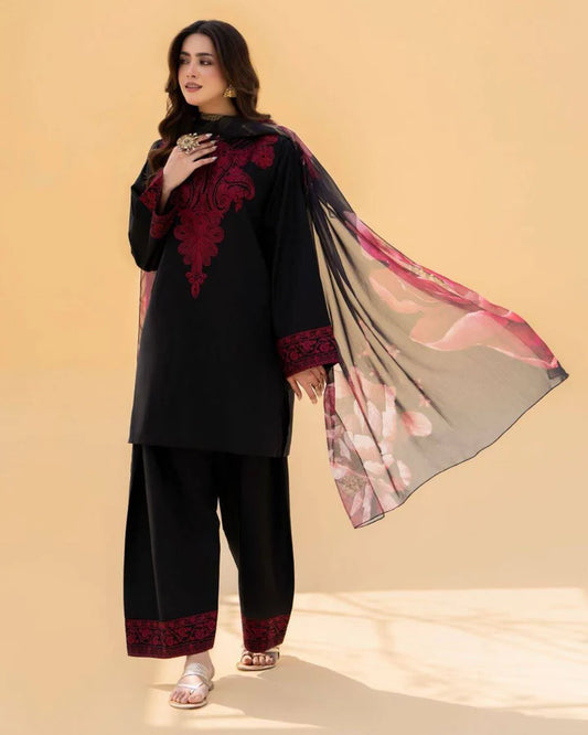 Laam Dhanak Embroidered 3 Piece | LM100 | Trendy Casual Outfits - Laiba Rauf