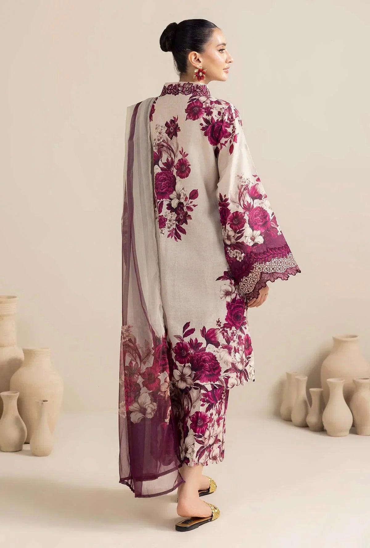 Lulusar Silk Digital Printed 3 Piece | LR115 - Trendy Casual Outfits - Laiba Rauf
