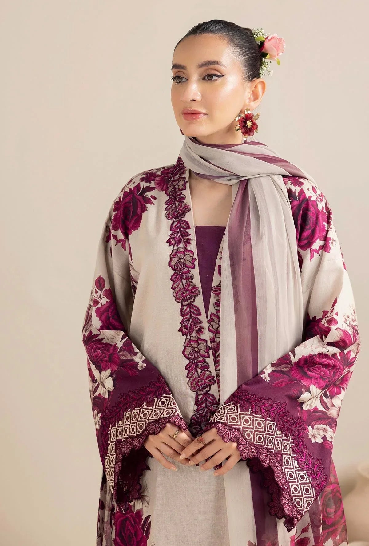 Lulusar Silk Digital Printed 3 Piece | LR115 - Trendy Casual Outfits - Laiba Rauf