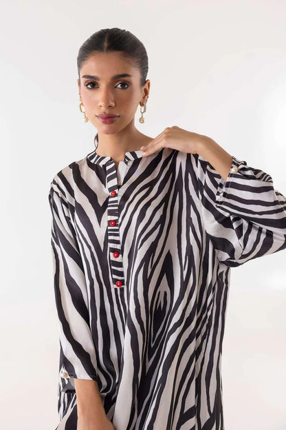 Sana Safinaz Silk Digital Printed 3 Piece | SS100 Laiba Rauf