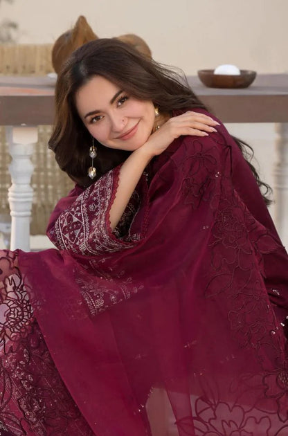 Qalamkar Dhanak Embroidered 3 Piece | QR100 Laiba Rauf