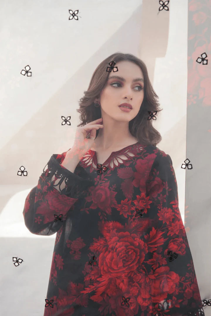 Sapphire Signature Linen 3 Piece Digital Printed Red Floral | No Patches | SE100 Laiba Rauf