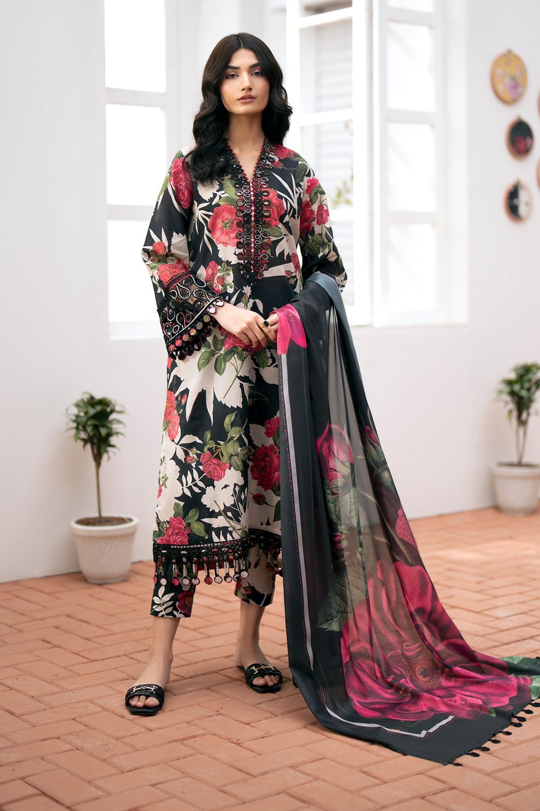 Baroque Dhanak Embroidered 3 Piece | BQ125 - Trendy Casual Outfits - Laiba Rauf