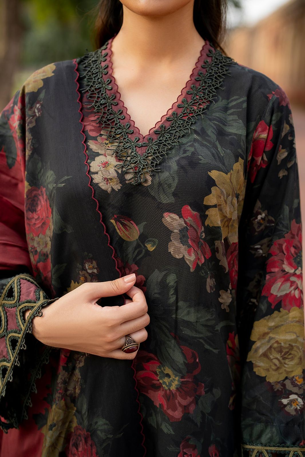 Baroque Dhanak Embroidered 3 Piece | BQ120 - Trendy Casual Outfits - Laiba Rauf
