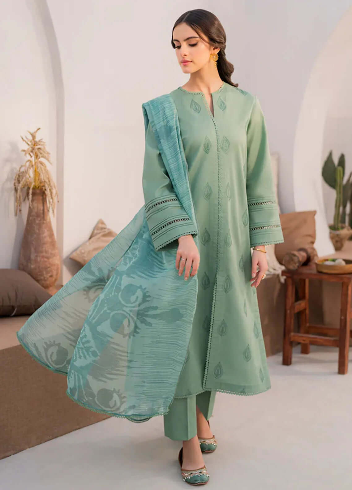 Jazmin Dhanak Embroidered 3 Piece | JZ104 - Trendy Casual Outfits - Laiba Rauf